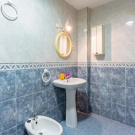 Guestready - Bella Casa En La Plaza De La Merced Málaga